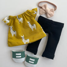 Load image into Gallery viewer, alpacas | top & leggings