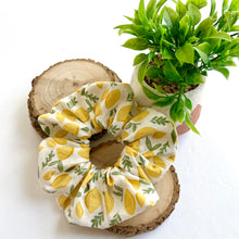 Load image into Gallery viewer, lemons-white | scrunchie