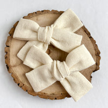 Load image into Gallery viewer, ivory | school girl bow