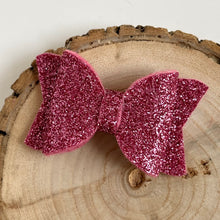 Load image into Gallery viewer, petite | glitter bow