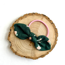 Load image into Gallery viewer, hibiscus-hunter | knotted bow