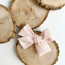 Load image into Gallery viewer, blush | lark bow