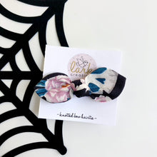 Load image into Gallery viewer, skull floral | knotted bow
