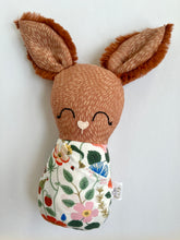 Load image into Gallery viewer, strawberry fields | bunny swaddle bébé