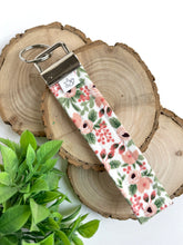 Load image into Gallery viewer, rosa | wristlet