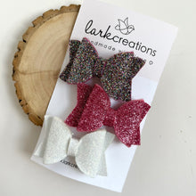 Load image into Gallery viewer, petite | glitter bow
