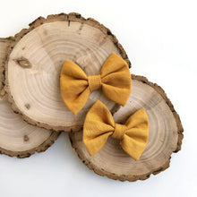 Load image into Gallery viewer, mustard | classic bow