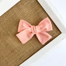 Load image into Gallery viewer, peach | lark bow
