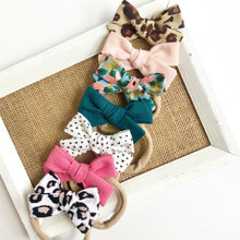 Load image into Gallery viewer, Emerald | school girl bow