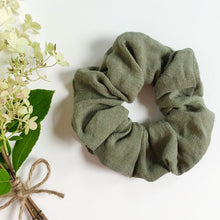 Load image into Gallery viewer, linen scrunchie | sage