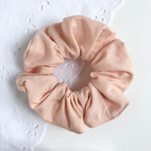 Load image into Gallery viewer, blush | scrunchie