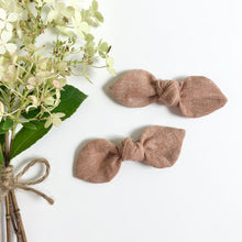 Load image into Gallery viewer, linen knotted bow | bronze