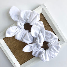 Load image into Gallery viewer, subtle bee | scrunchie