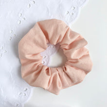 Load image into Gallery viewer, blush | scrunchie