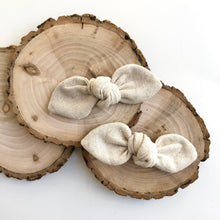 Load image into Gallery viewer, natural | knotted bow