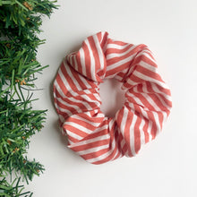 Load image into Gallery viewer, candy cane | scrunchie