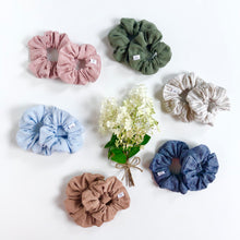 Load image into Gallery viewer, linen scrunchie | woven stripe-natural