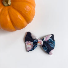 Load image into Gallery viewer, skull floral | classic bow