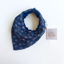 Load image into Gallery viewer, drool bib | floral chambray