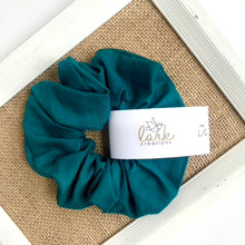 Load image into Gallery viewer, Emerald | scrunchie