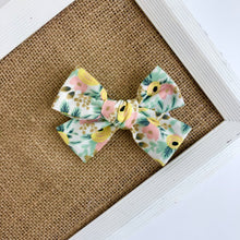 Load image into Gallery viewer, rosa - yellow | lark bow