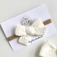Load image into Gallery viewer, white | school girl bow
