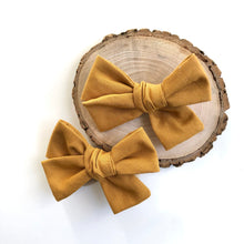 Load image into Gallery viewer, mustard | lark bow