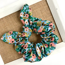 Load image into Gallery viewer, rosa - chambray | scrunchie
