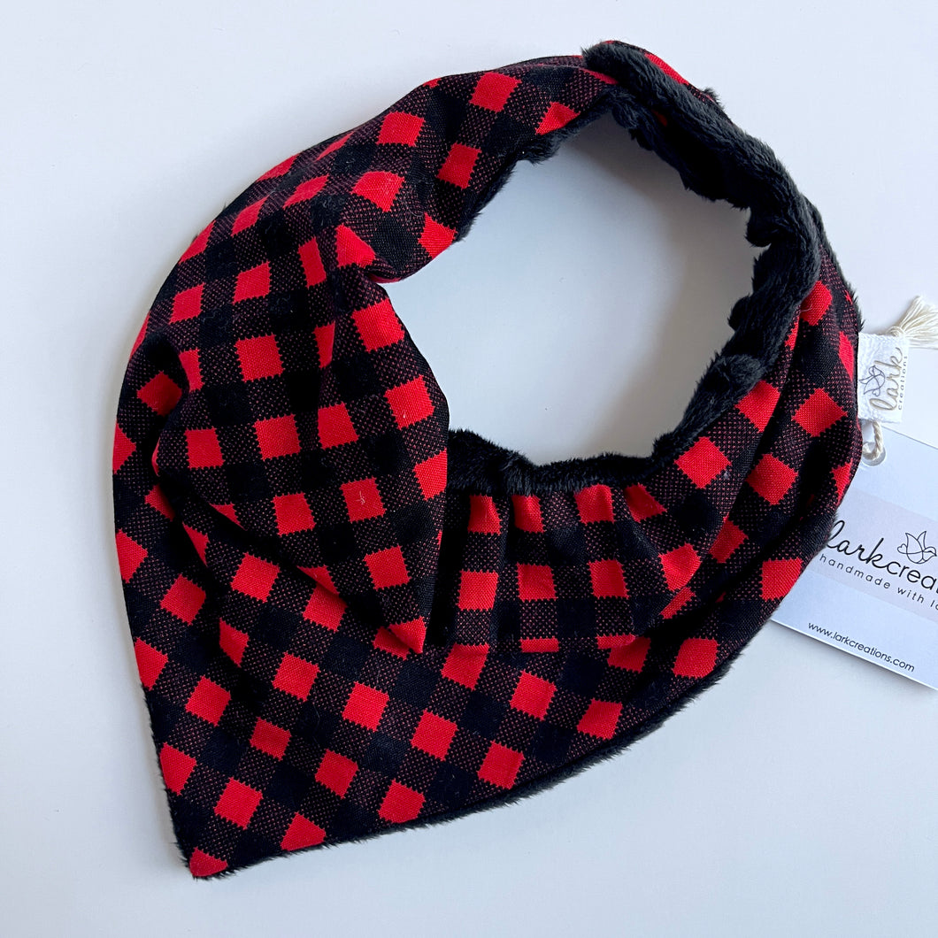 buffalo plaid | drool bib