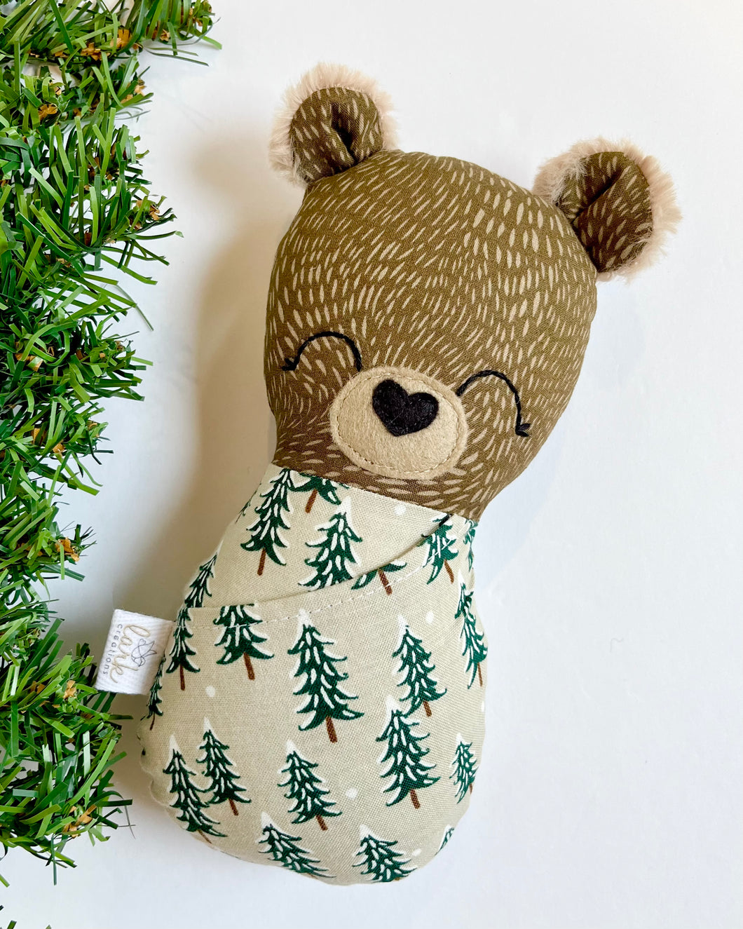 fir trees | bear swaddle bébé