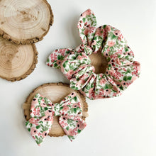 Load image into Gallery viewer, rosa-rose | scrunchie
