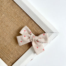 Load image into Gallery viewer, love note | school girl bow
