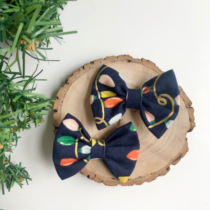 holiday lights | classic bow