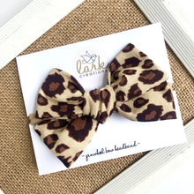 Load image into Gallery viewer, leopard | lark bow
