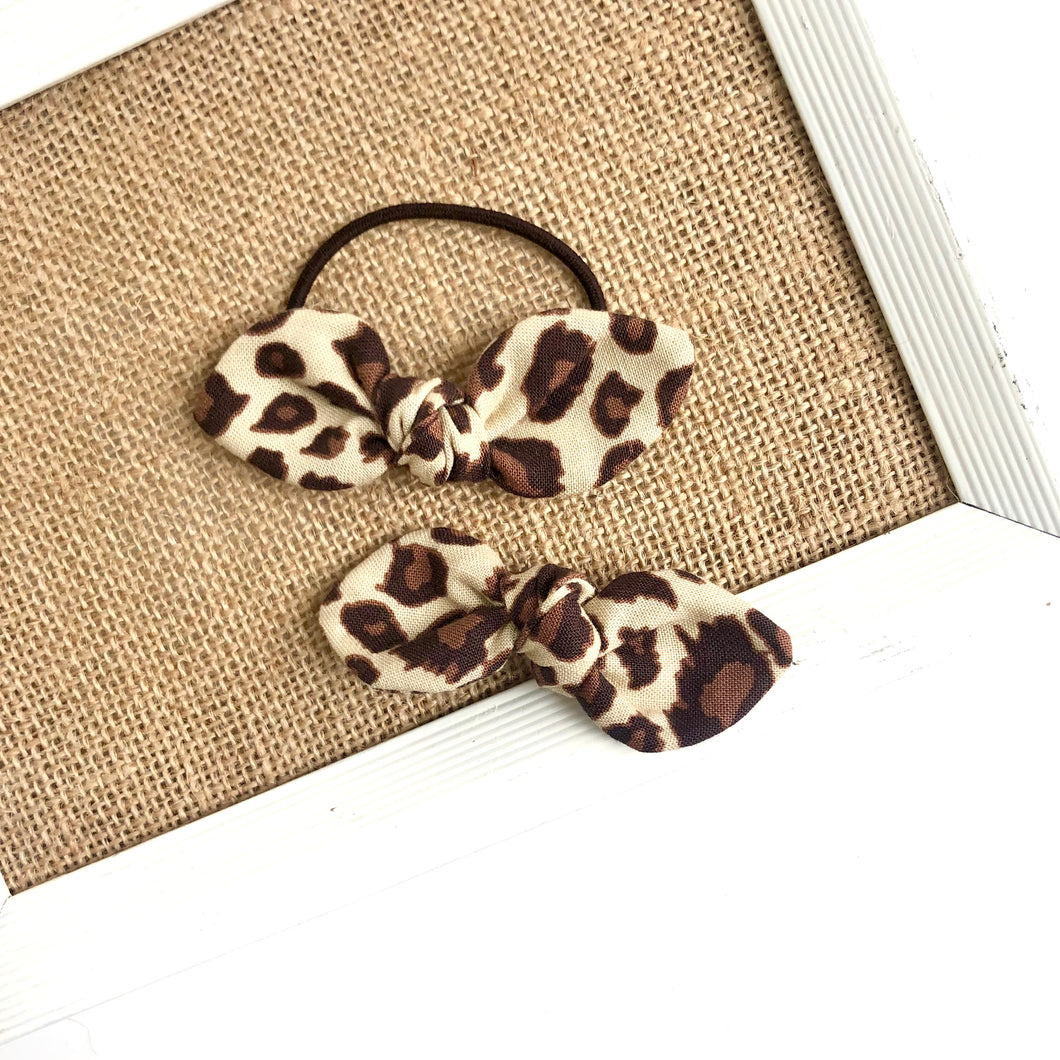 leopard | knotted bow