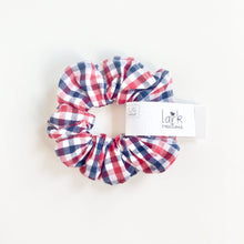 Load image into Gallery viewer, gingham navy/red | scrunchie
