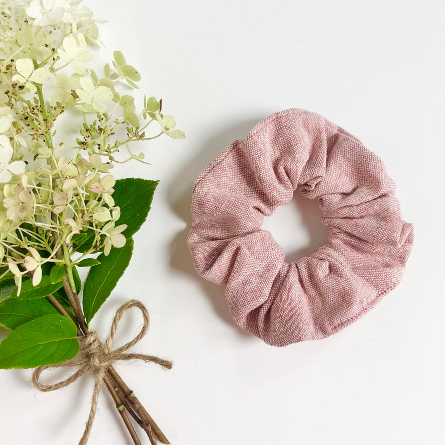 linen scrunchie | berry