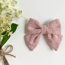 Load image into Gallery viewer, linen sailor bow | berry
