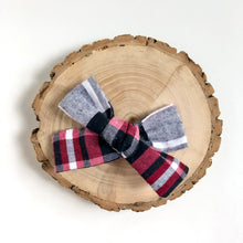 Load image into Gallery viewer, christmas plaid | school girl bow
