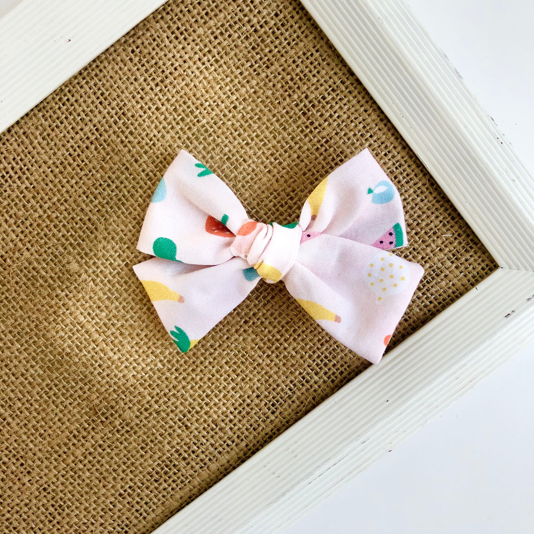 fruity | lark bow