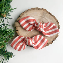 Load image into Gallery viewer, candy cane | knotted bow
