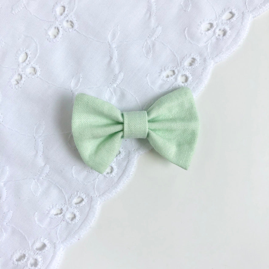 honeydew | classic bow