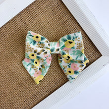 Load image into Gallery viewer, rosa - yellow | sailor bow
