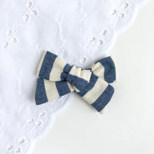 Load image into Gallery viewer, chambray stripe | school girl bow wisp clip
